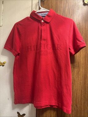 Tommy Hilfiger Red Short-Sleeve Polo with Subtle Logo